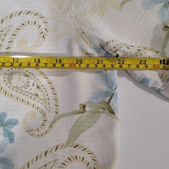 Tommy Bahama~100% Silk~Hawaiian Paisley~ Camp Button Down Shirt~Size Medium - Picture 5 of 7